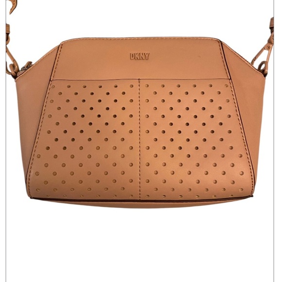 EUC DKNY Peyton Camera Bag in Rose Water Pink - Picture 1 of 6